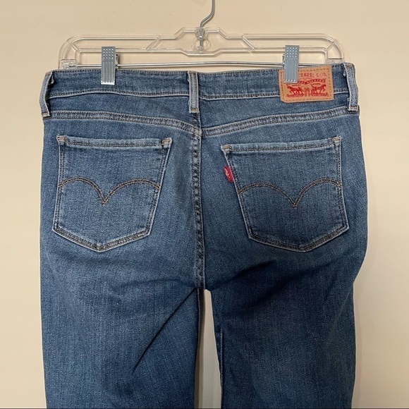 Levi’s Medium Wash 711 Skinny Distressed Jeans - Picture 8 of 10